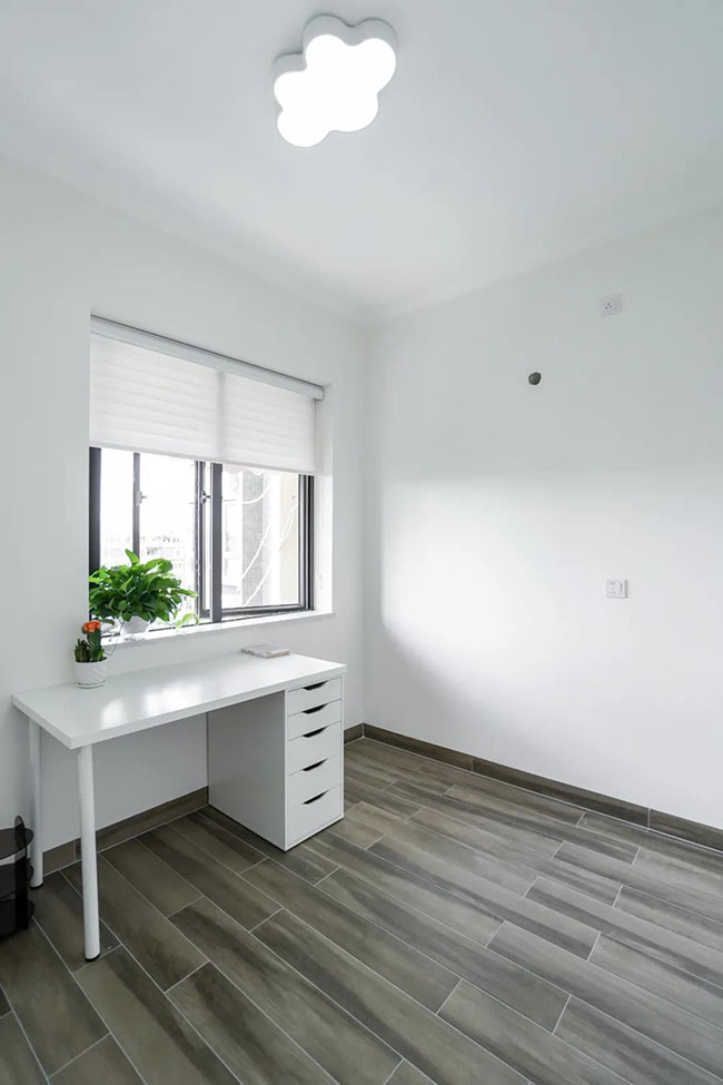 50㎡二居室，用純白主色調(diào)打造高級極簡風(fēng)的浪漫